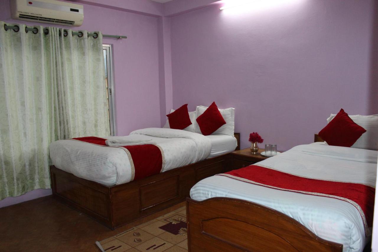 Hotel Snow Leopard โพคารา ภายนอก รูปภาพ
