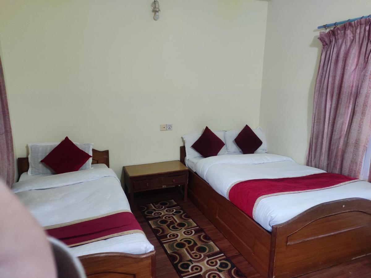 Hotel Snow Leopard โพคารา ภายนอก รูปภาพ