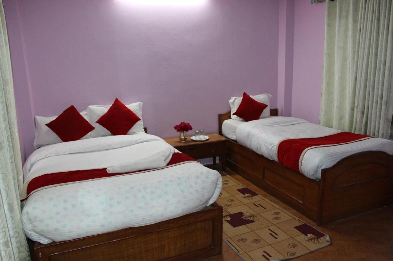 Hotel Snow Leopard โพคารา ภายนอก รูปภาพ